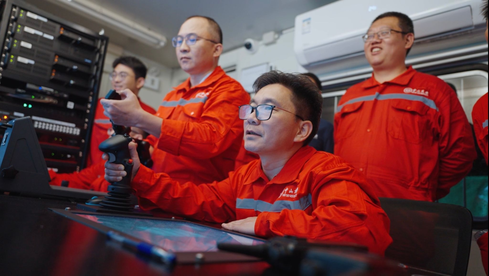 D770428D48C2D70C655777B9E3C_BE652064_31017