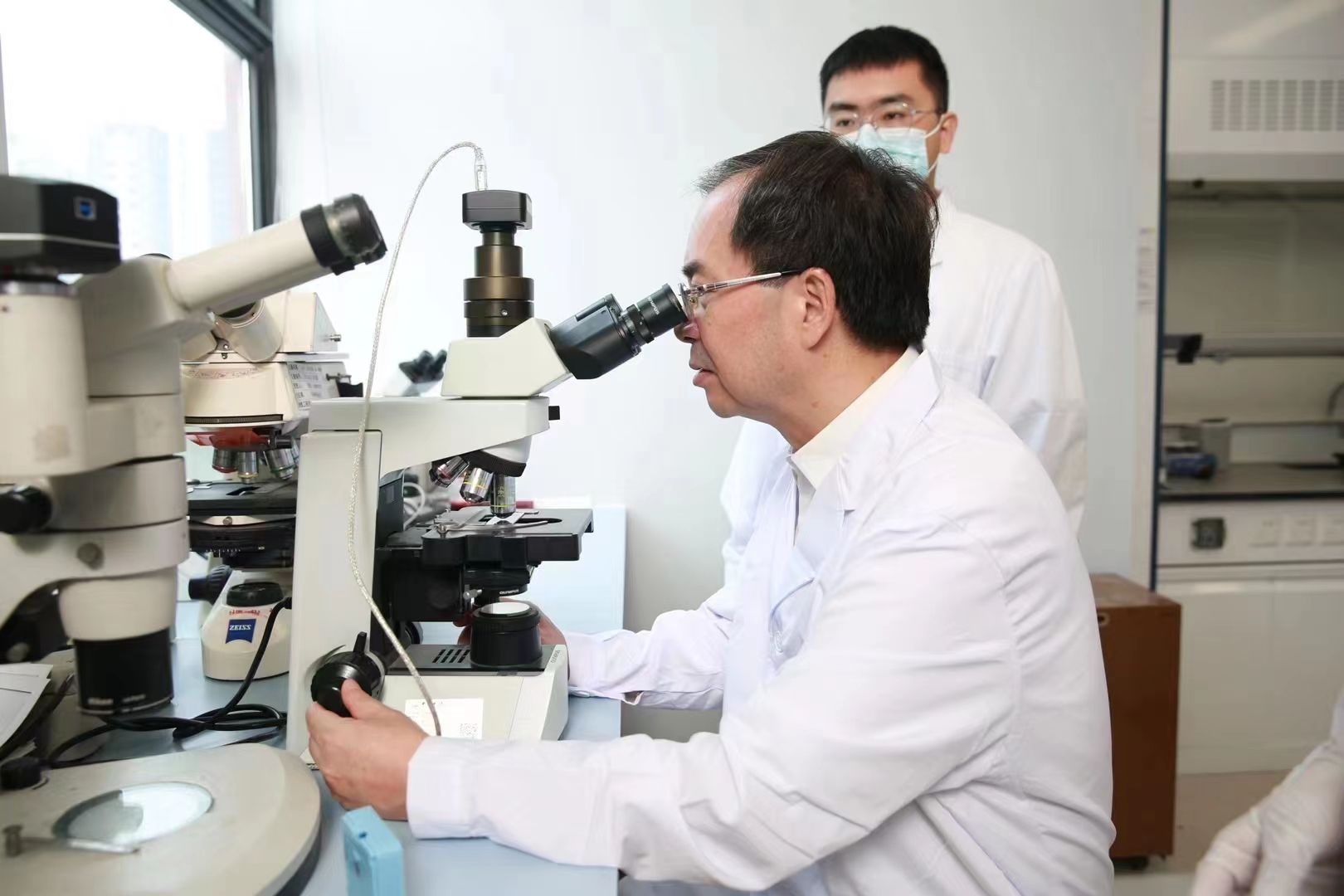 19563398F9069B1ABEC4F35917C_097784EB_22F12