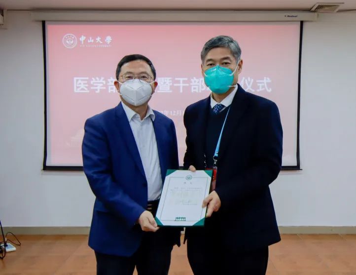 0757D7DDDC1C5F1255E2113CEA2_4CA1329E_93B1