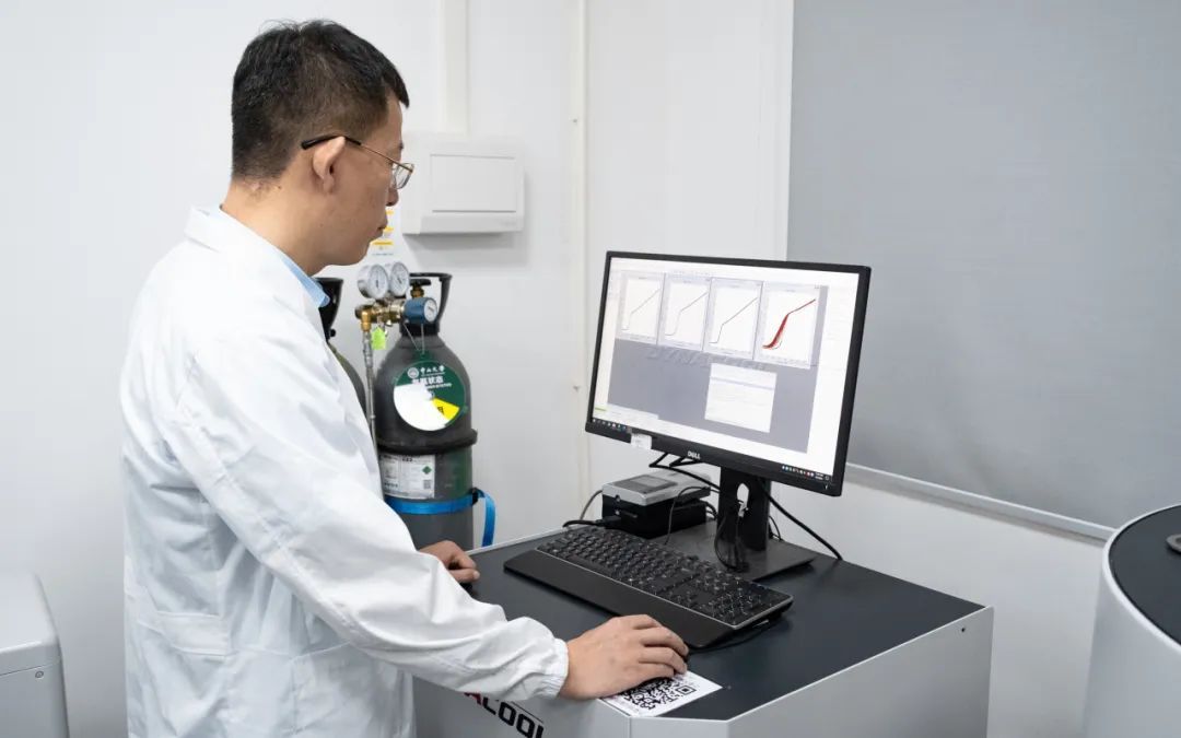 91BBB4FAAD5C6C2655A4617AC3F_528F8BED_EE40